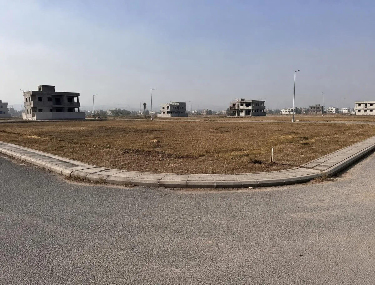 I-16/2 30x60 Corner Plot — Extra Land, 100% Level — residential property for sale in I-16/2, Islamabad by Zulfiqar Enterprises